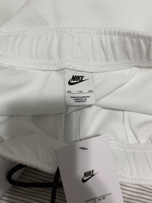 Nike Tech Fleece Joggers White/Black