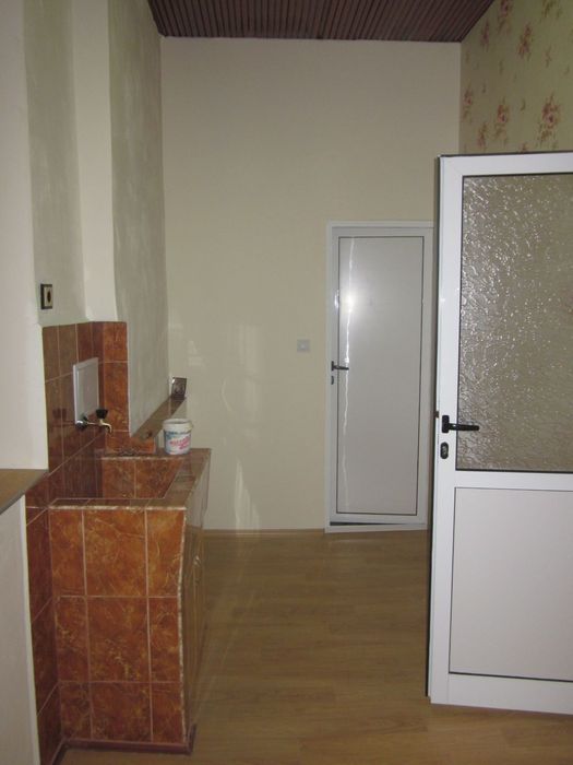 Дава се под наем Гараж / Паркомясто в Велинград - 40 кв.м за 229.5 € - Снимка #5