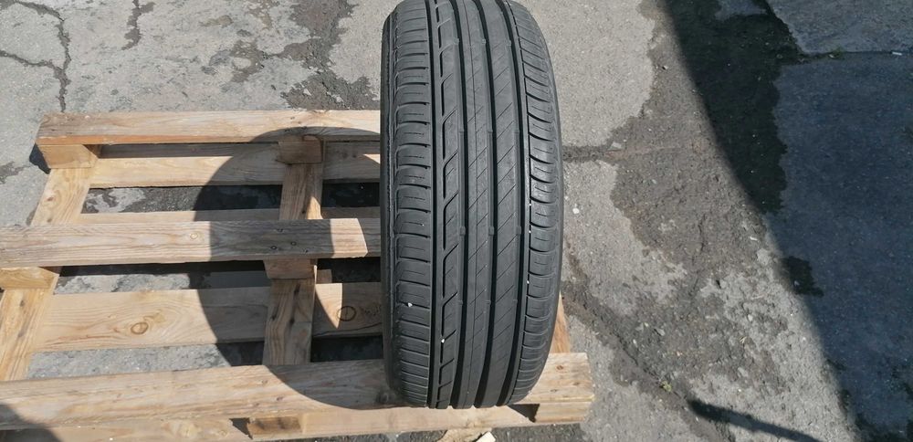 215/50/18 Бриджстоун ДОТ 2018 г - Само 1 брой - КАТО НОВА !
