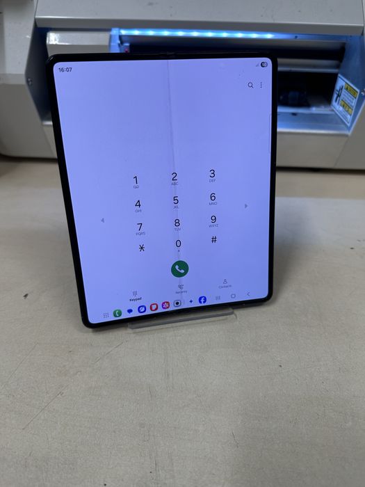 Samsung fold 3 / 256 gb/ Garantie