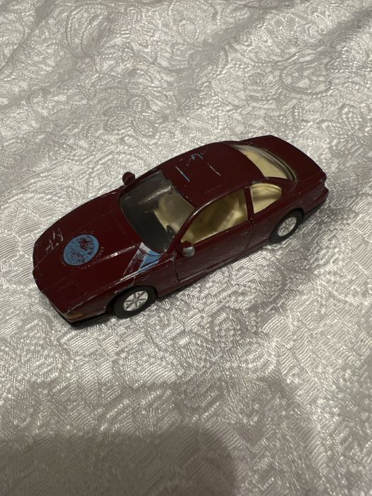 Игрушочные машинки