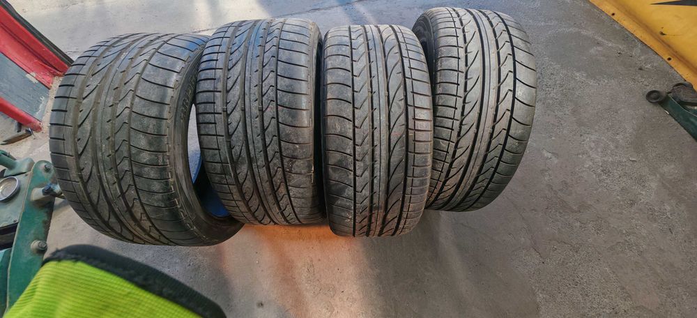 Гуми 315 35 21 и 285 40 21 за порше