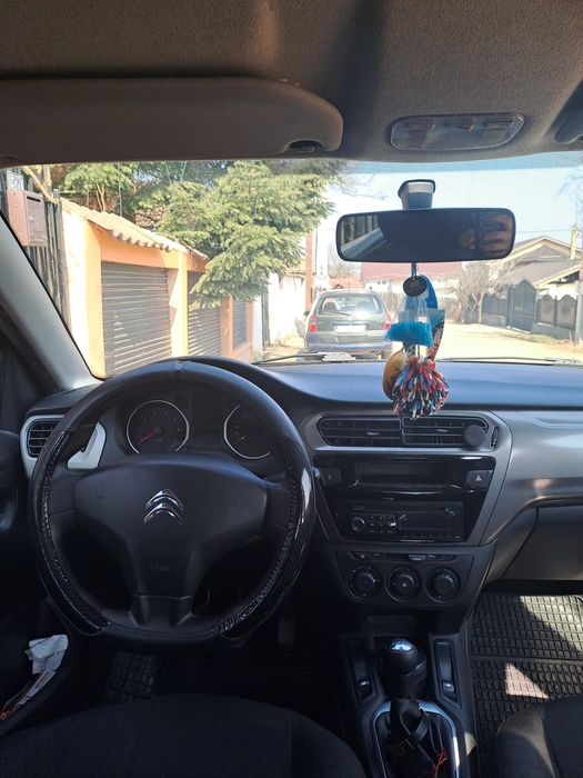 Vând citroen c-elysee