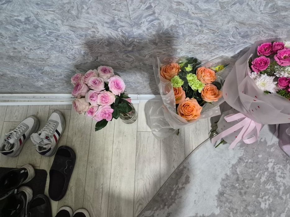 Букеты прдаю только сегодня сведий