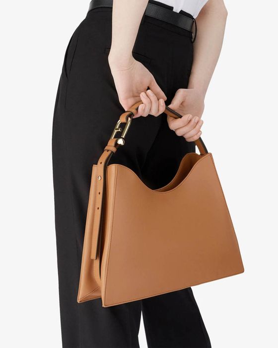 Furla нова кожена чанта
