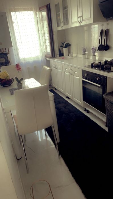 Vand apartament 37mp, et2