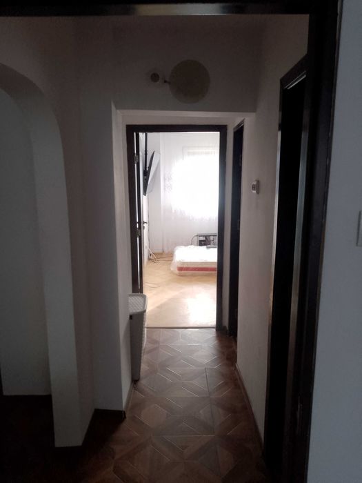 Apartament 3 camere – Micro 40, Galați | Parter | Proprietar
