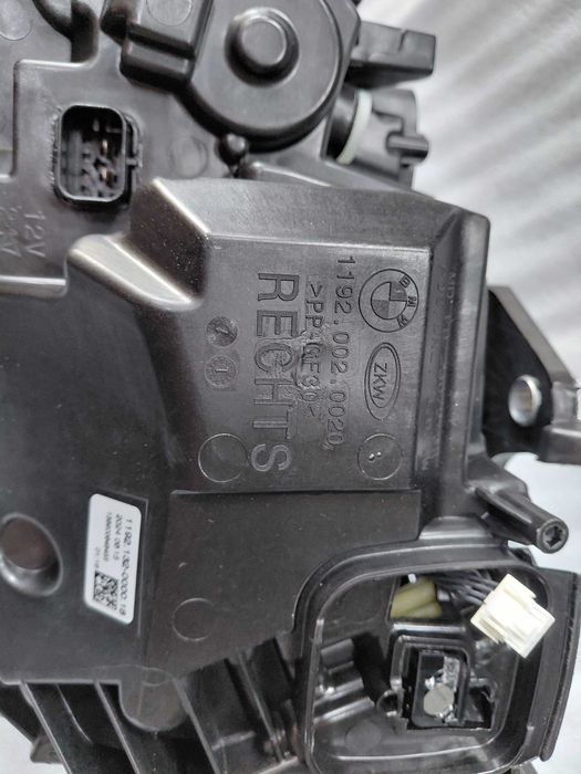 9851036 Нов десен LED фар 4 G22 G23 G26 M4 G82 G83