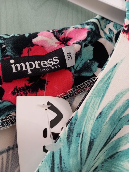 Rochie cu flori nouă