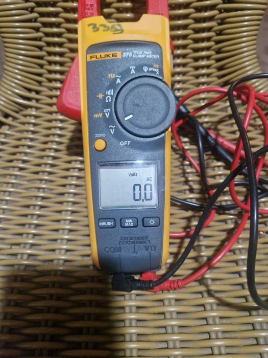 Multimetru Fluke 375