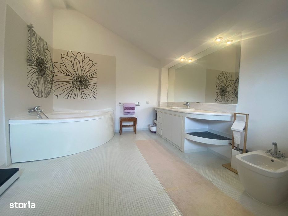 Vila individuala cu piscina, 6 camere, Iancu Nicolae
