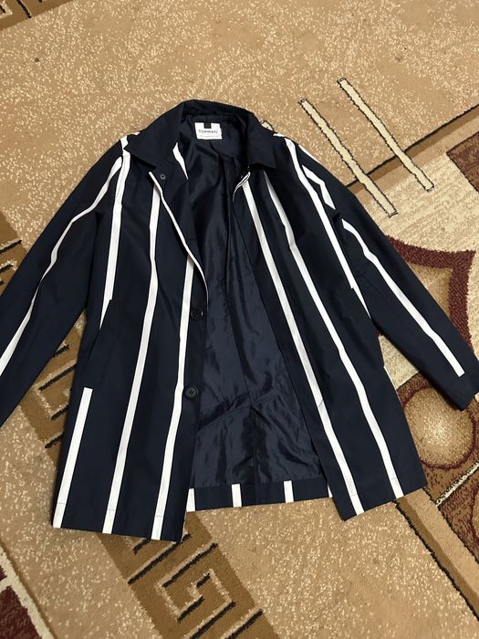 Плащь от бренда topman