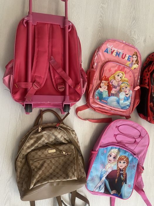 Ghiozdane stare foarte buna