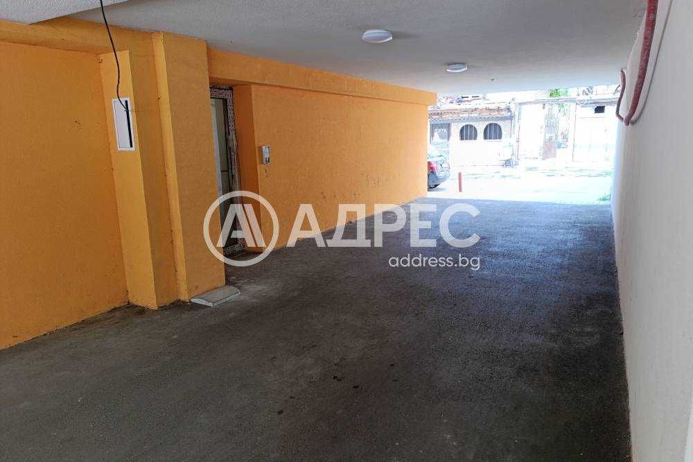 Двустаен апартамент, кв. Погребите, гр. Варна