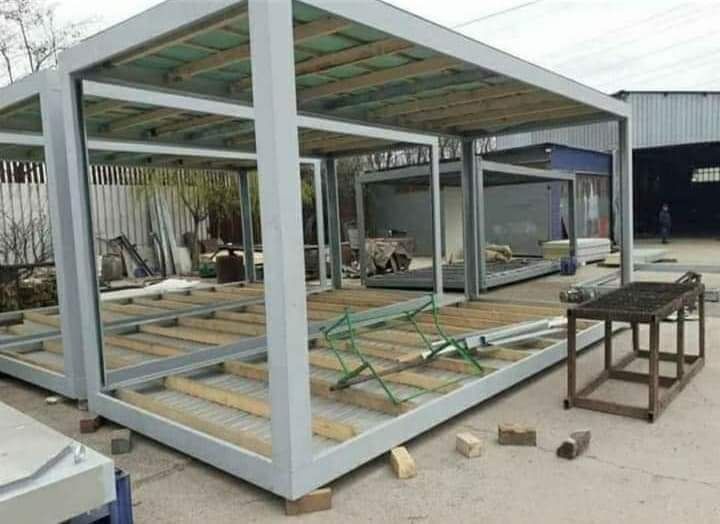 Vand panouri sandwich toate dimensiunile și strusturi metalice fara av