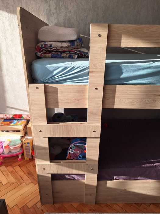 Двуетажно детско легло (200/90 см)