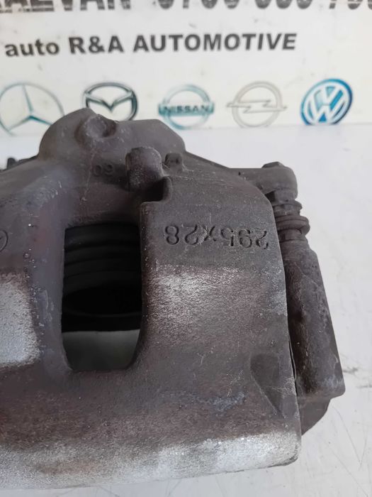 Etrieri Etrier Stanga Dreapta Fata Mercedes E CLass W212 2.2 Cdi 2009-2013