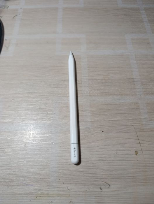 Pencil Apple белый