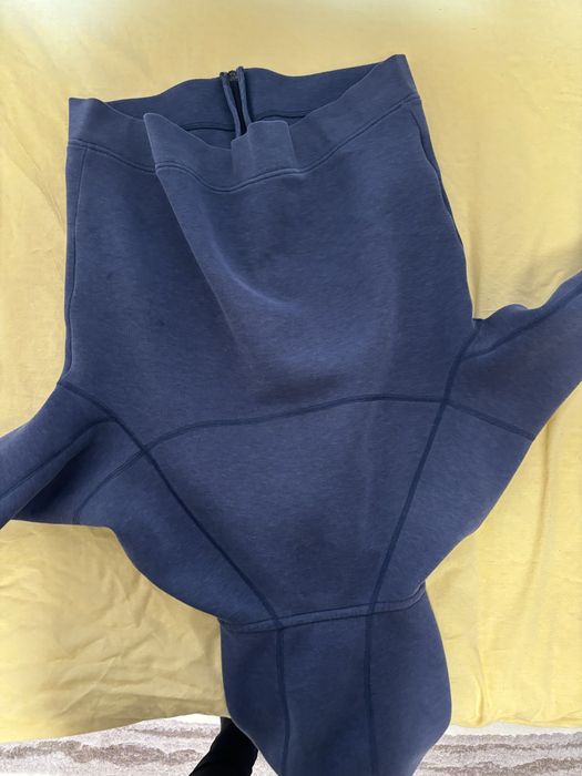 Nike tech fleece тъмно син