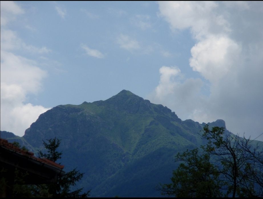 Парцел в регулация гр.Априлци, кв.Острец