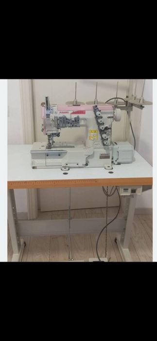Mașină de cusut noua