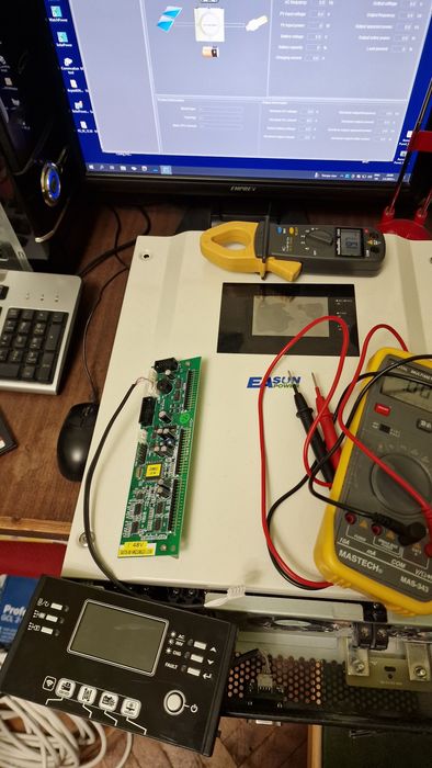 Ремонт на соларни инвертори