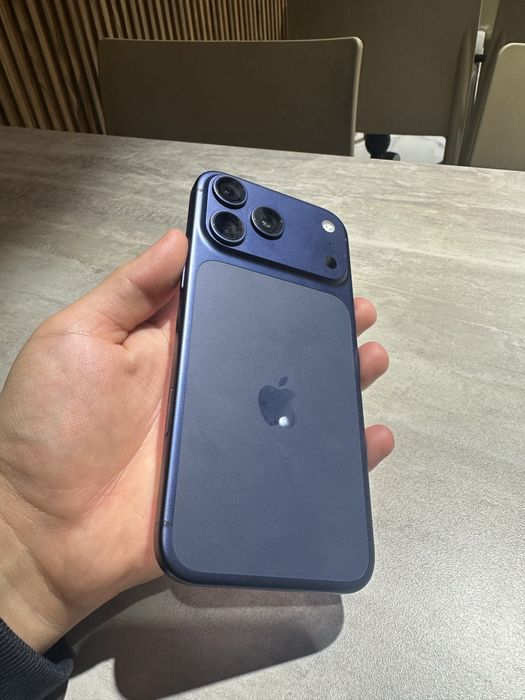 Iphone 17 pro max blue 512Gb sim