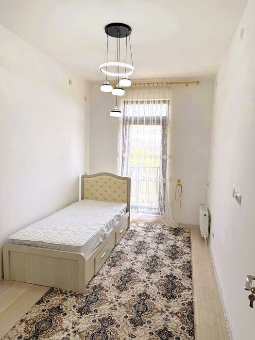 Megaplanet yonida kvartira bor