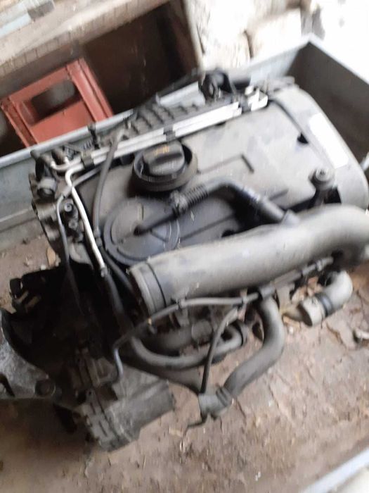 Vand piese Passat B6