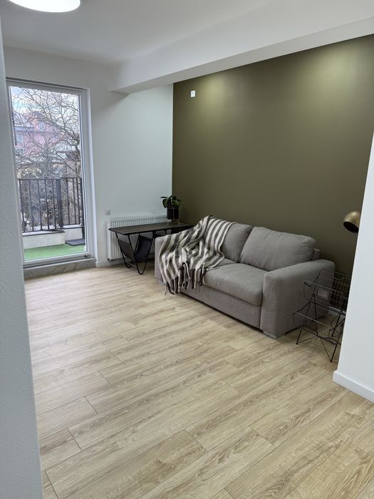 Apartament 3 camere -str. Papiu Ilarian