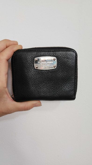 Дамски кожен портфейл на Michael Kors