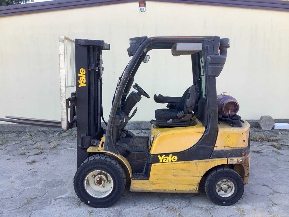 Yale GLP25 2.5t LPG Triplex 4.95m, side shift