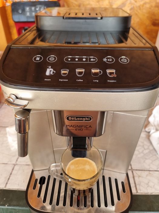 Vand Delonghi Magnifica evo