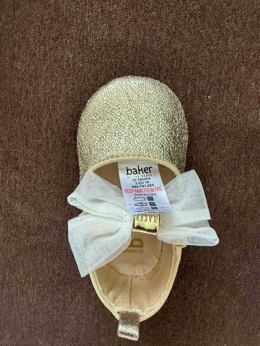 Златни пантофки с панделка Ted Baker