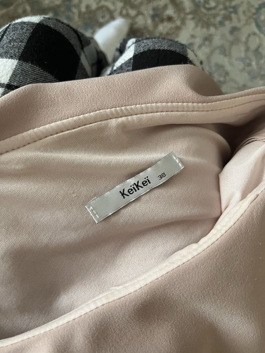 Платья вечерние