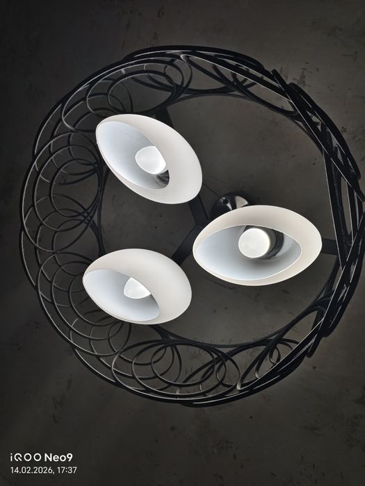 Продам люстру б/у за 1 000 тенге