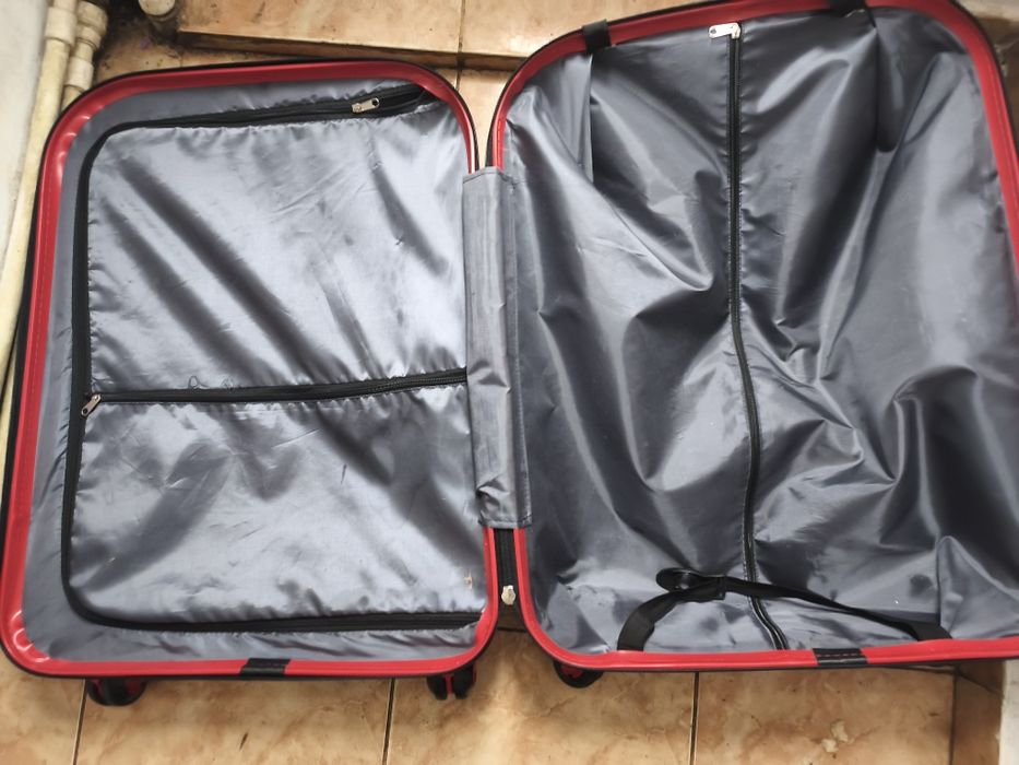 Troler nou cu eticheta