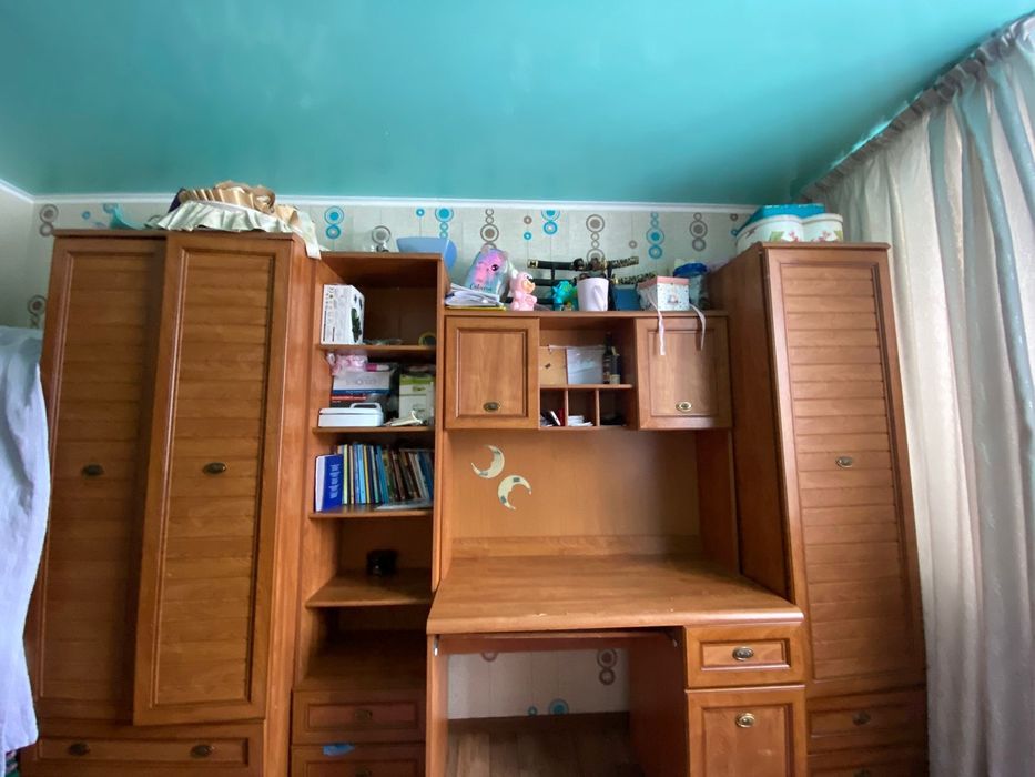 Продам мебель в нормальном состоянии