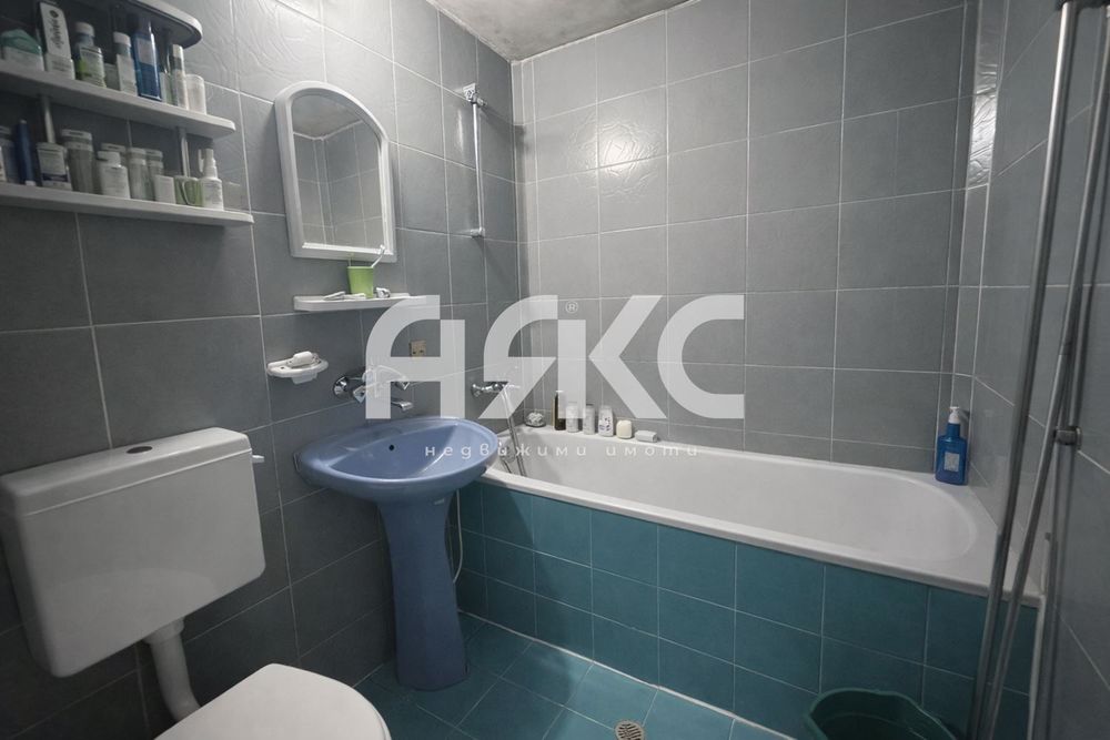 Продава се Тристаен апартамент в София, Люлин 7 - 83 кв.м за 1328 €/кв.м - Снимка #7