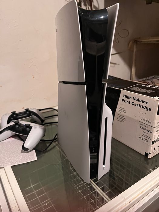 Playstation 5 slim като нов!