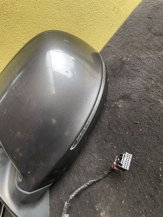 Oglinda Stanga Rabatabila Audi Q7 4L An 2006/2010 Pret 700 lei