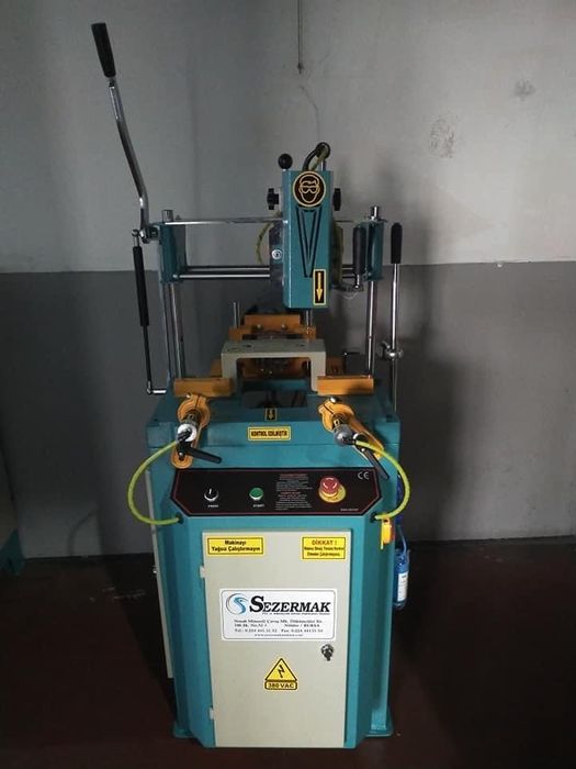 Продам станки для пластиковых окон