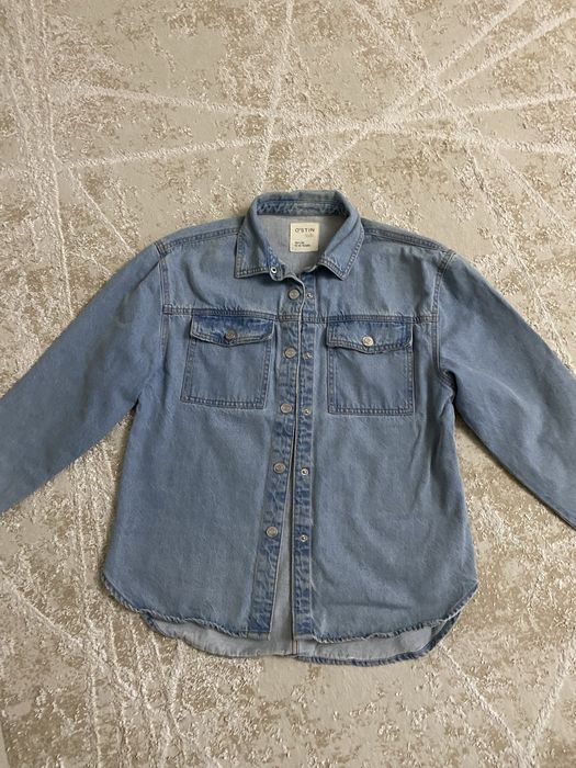 Продам куртку на девочку