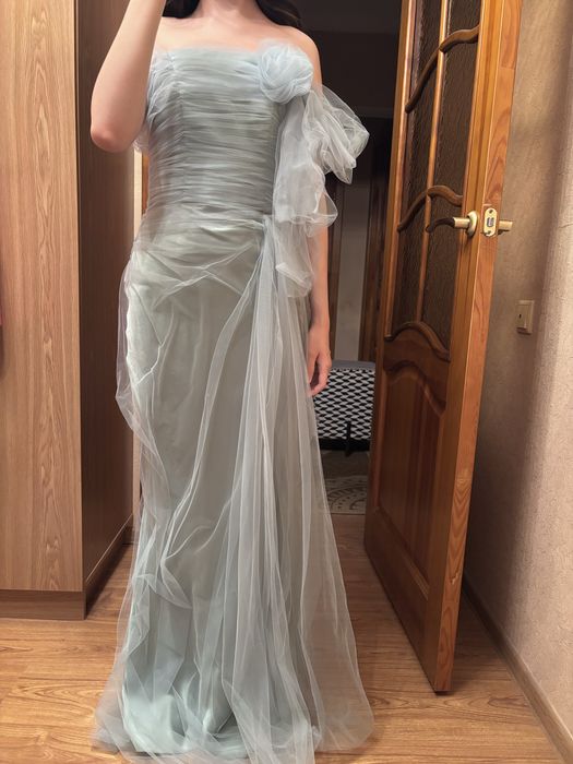 Продам Шикарное платье ! ! Сшито на заказ !