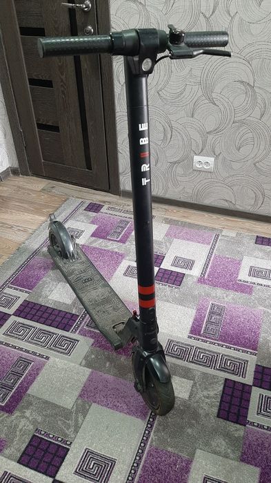 Электросамокат Tribe