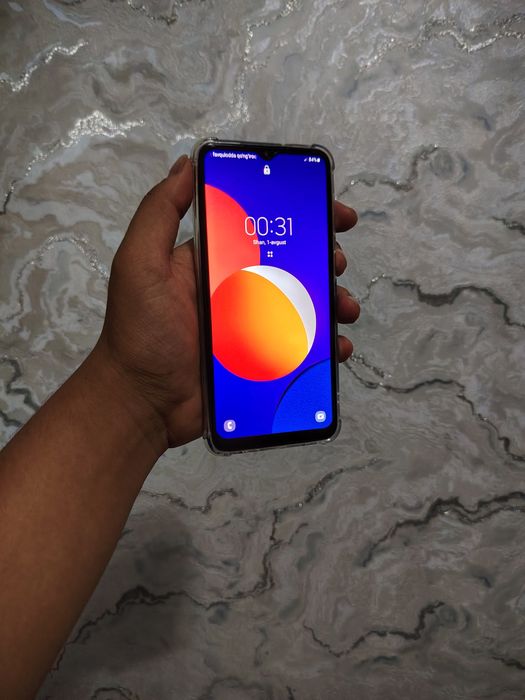 Samsung M12 sotiladi holati ideal tinniq