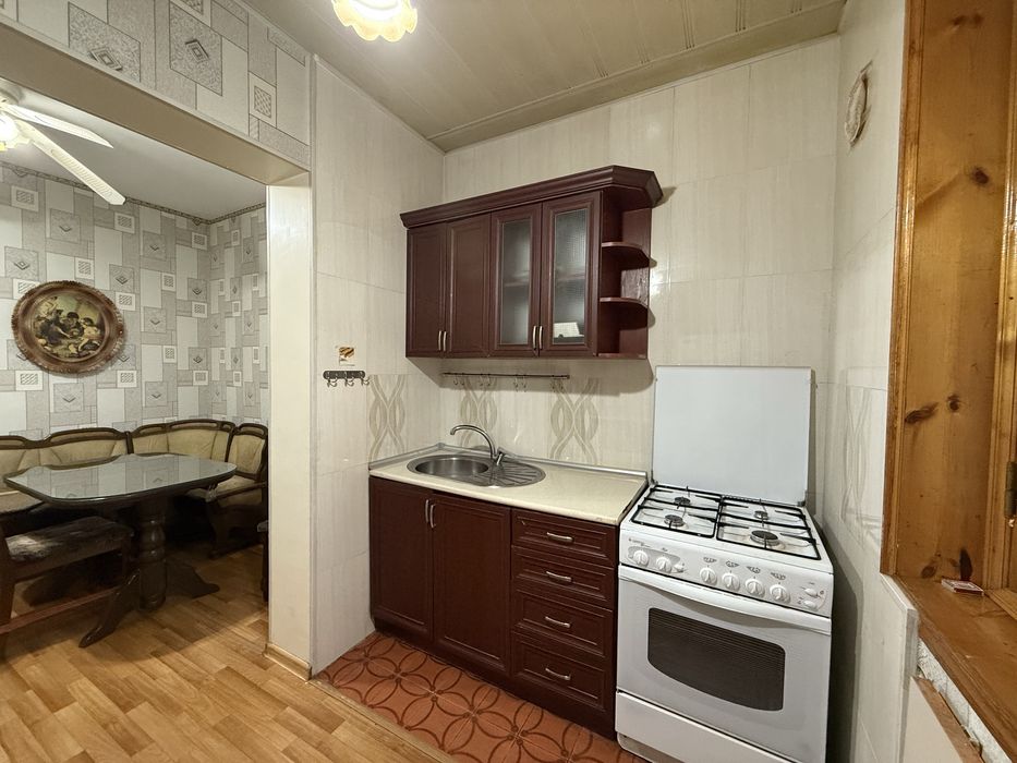 5 комн/1/5 на КАРАСУ -2 напротив Академии