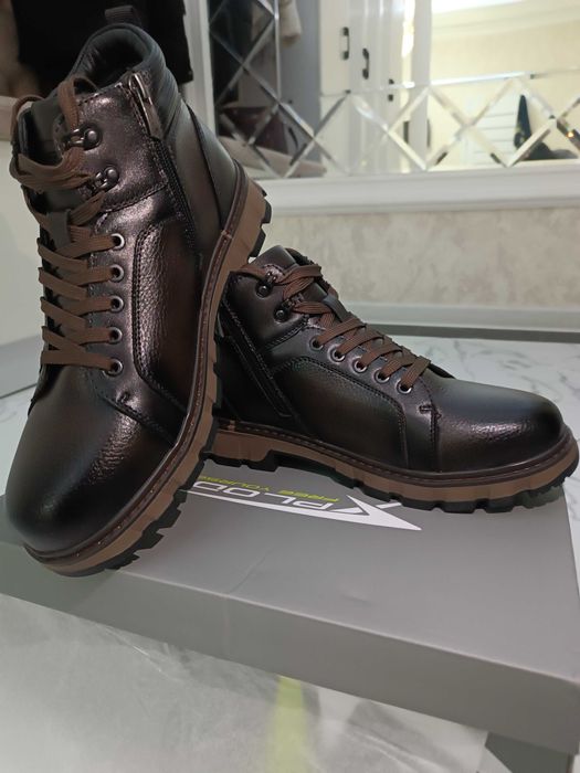 Новый. Коричневые зимние сапоги 42-43р. Натуральная кожа, шерсть