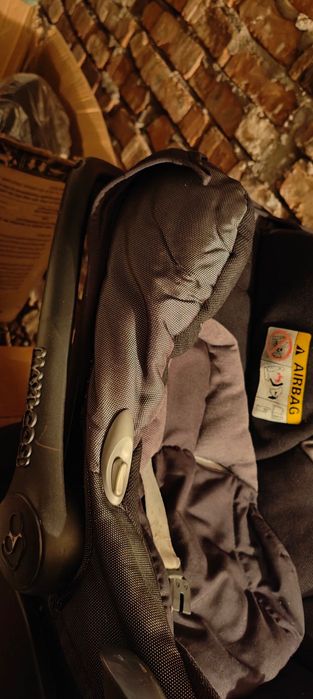 детско столче за кола: Maxi-Cosi /FamilyFix Base/