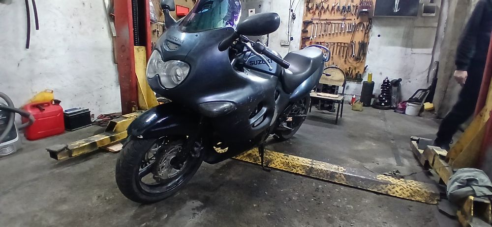 Сузуки катана gsx750f